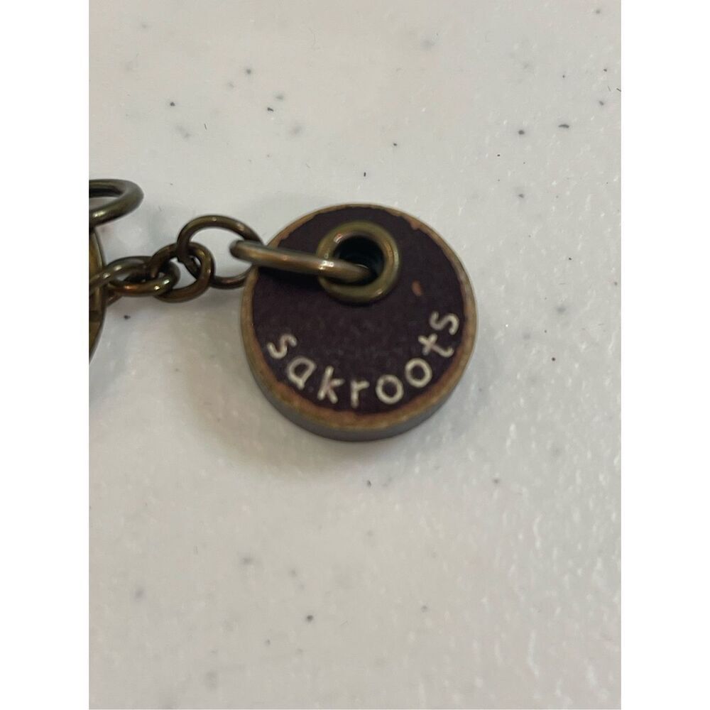 Sak Roots Elephant metal keychain - Picture 4 of 4